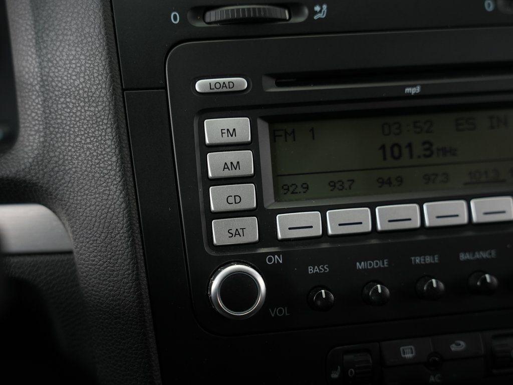 Volkswagen GTI 4dr HB DSG PZEV 2009