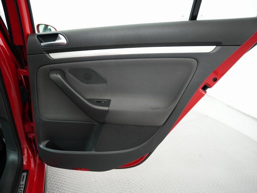 Volkswagen GTI 4dr HB DSG PZEV 2009