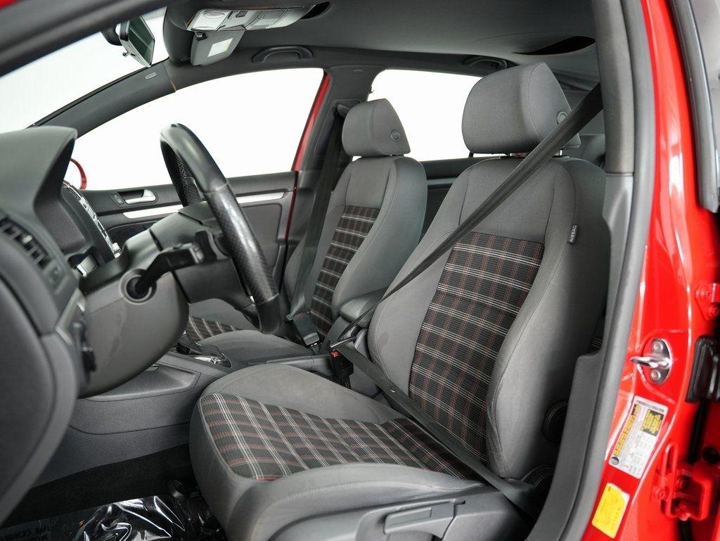 Volkswagen GTI 4dr HB DSG PZEV 2009