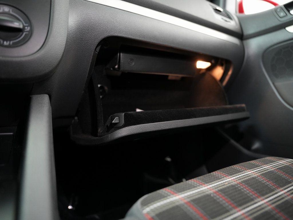 Volkswagen GTI 4dr HB DSG PZEV 2009