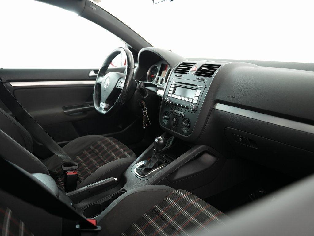 Volkswagen GTI 4dr HB DSG PZEV 2009