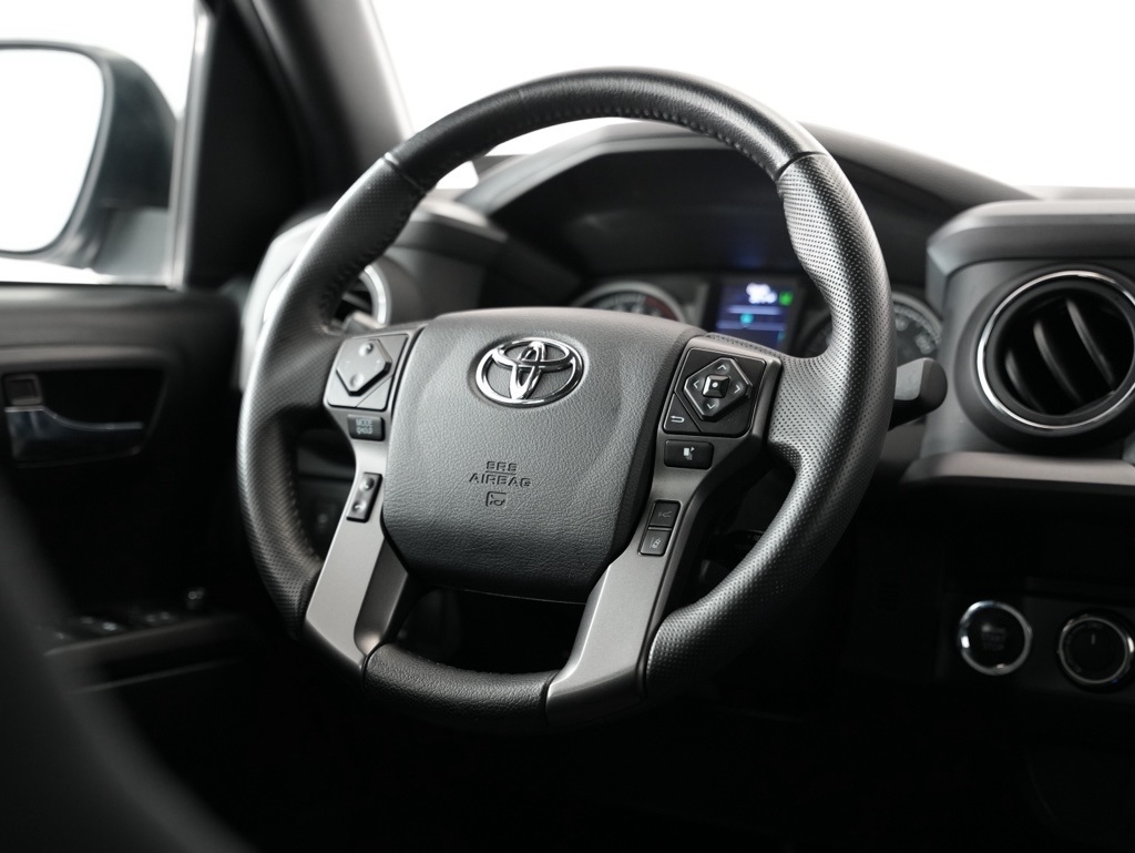 Toyota Tacoma 4WD TRD Off Road Double Cab 5' Bed V6 MT (Natl) 2023