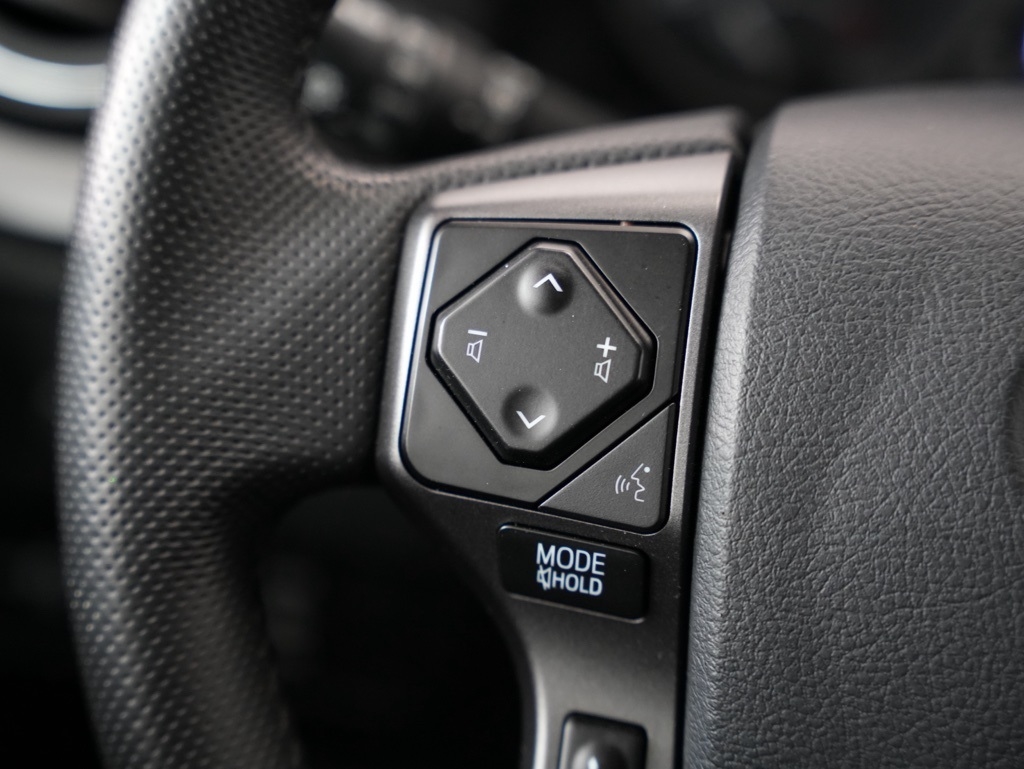 Toyota Tacoma 4WD TRD Off Road Double Cab 5' Bed V6 MT (Natl) 2023