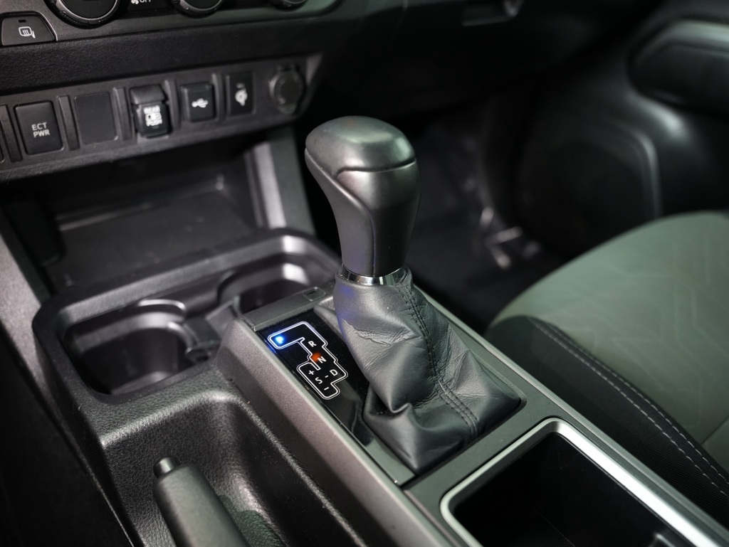 Toyota Tacoma 4WD TRD Off Road Double Cab 5' Bed V6 MT (Natl) 2023