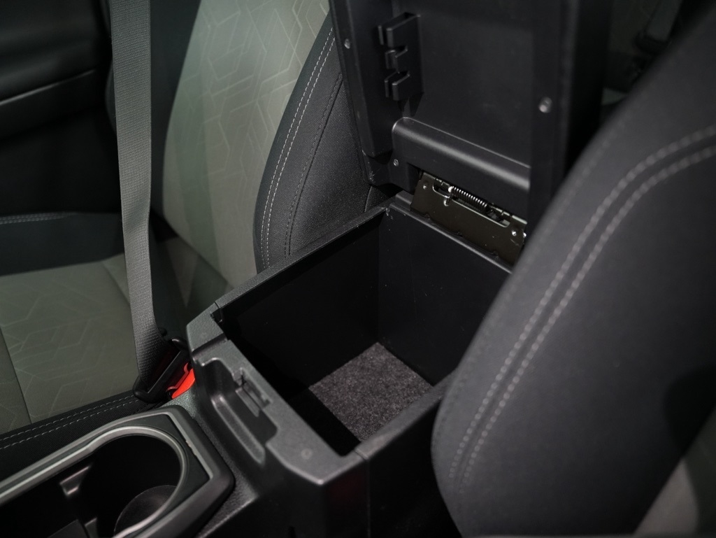 Toyota Tacoma 4WD TRD Off Road Double Cab 5' Bed V6 MT (Natl) 2023