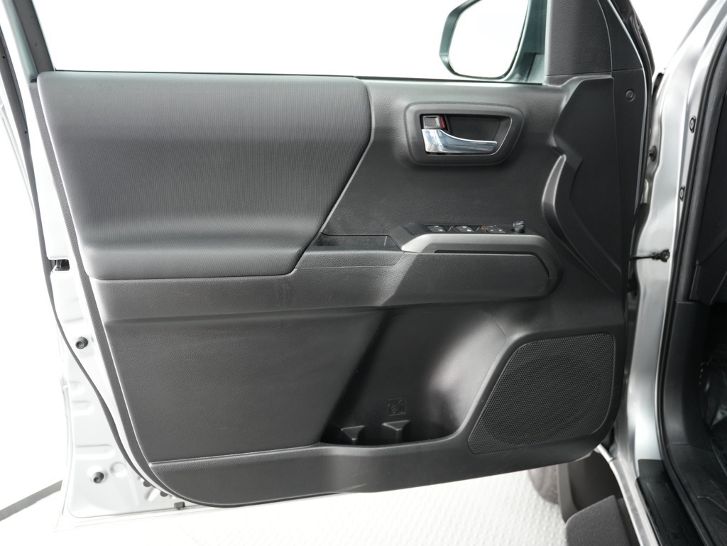 Toyota Tacoma 4WD TRD Off Road Double Cab 5' Bed V6 MT (Natl) 2023