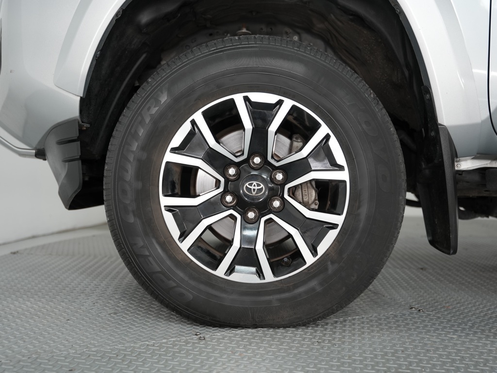 Toyota Tacoma 4WD TRD Off Road Double Cab 5' Bed V6 MT (Natl) 2023