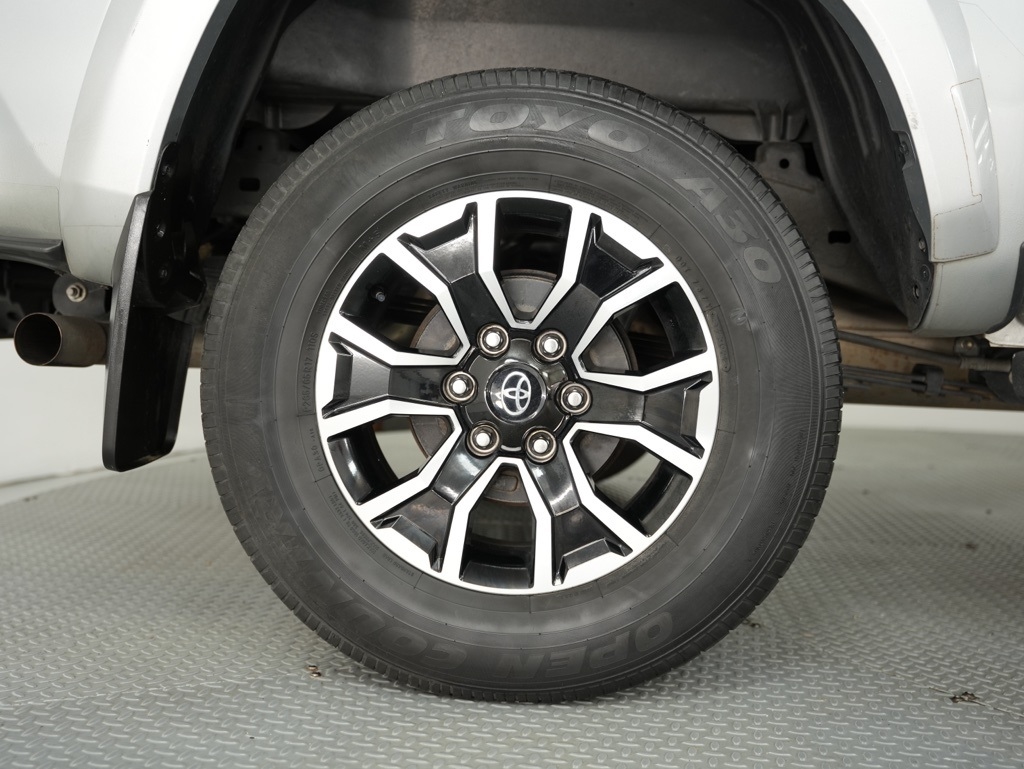 Toyota Tacoma 4WD TRD Off Road Double Cab 5' Bed V6 MT (Natl) 2023