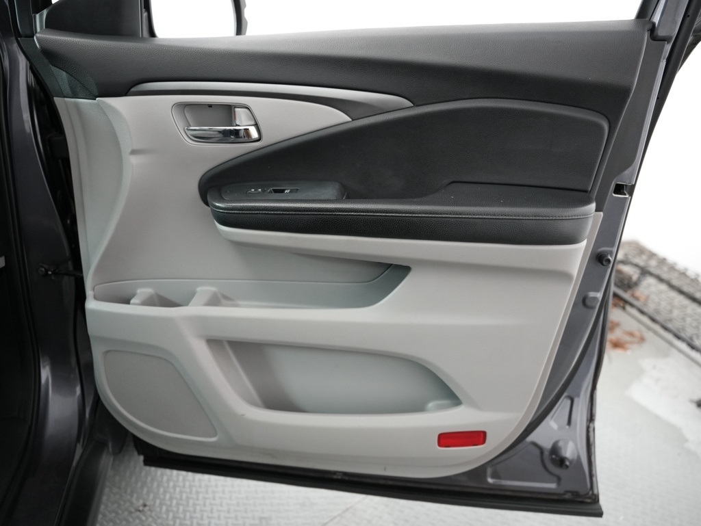 Honda Pilot AWD 4dr LX 2016