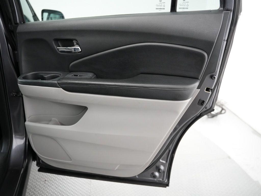 Honda Pilot AWD 4dr LX 2016