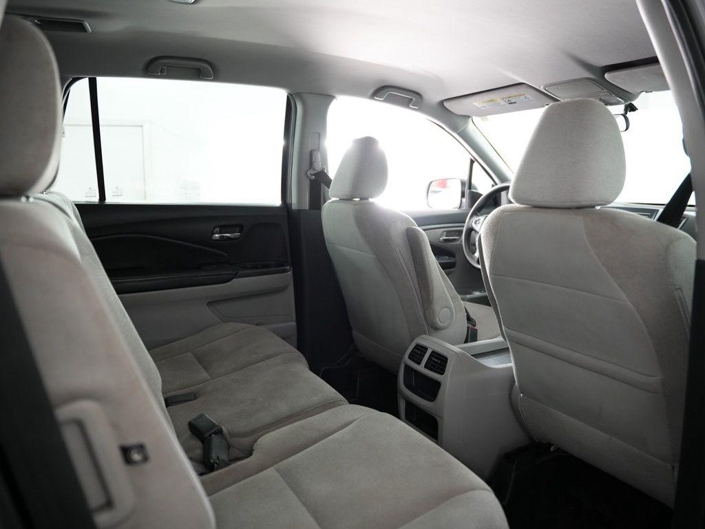 Honda Pilot AWD 4dr LX 2016