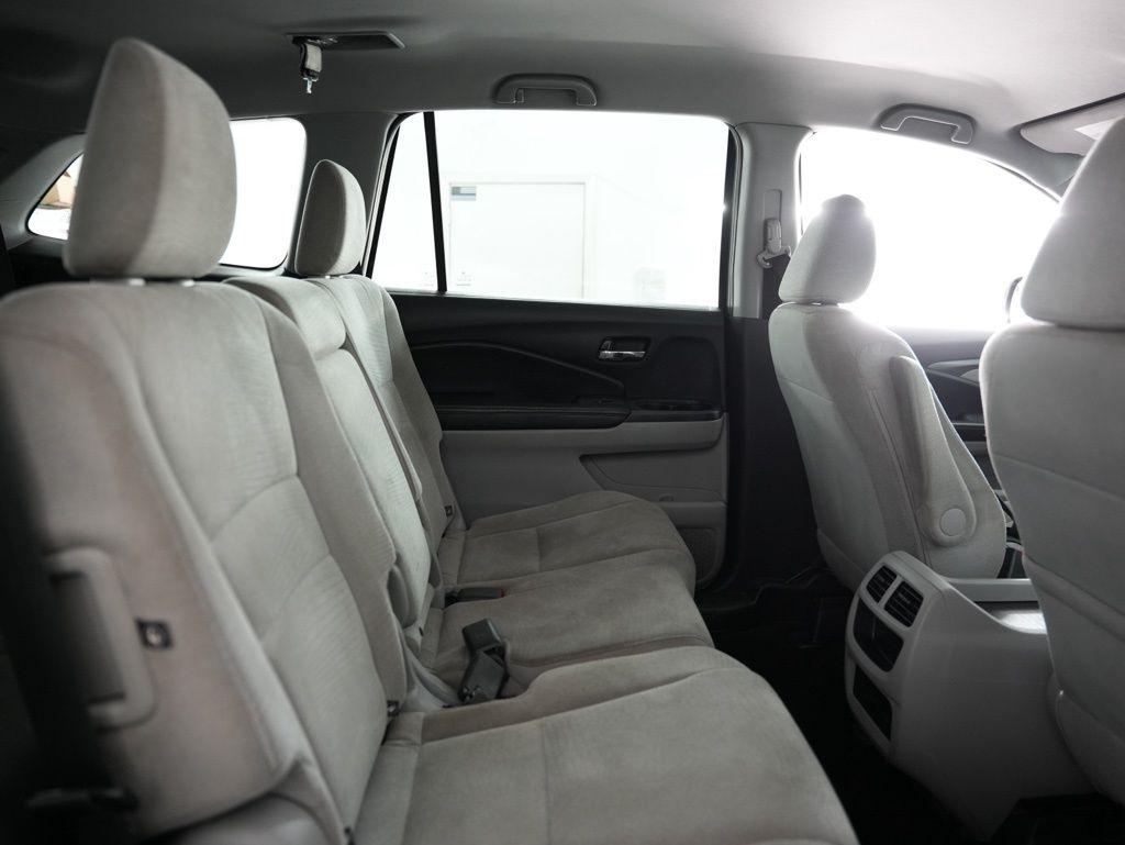 Honda Pilot AWD 4dr LX 2016