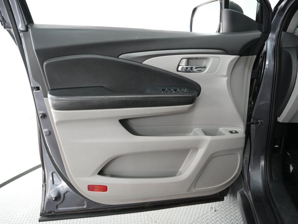 Honda Pilot AWD 4dr LX 2016