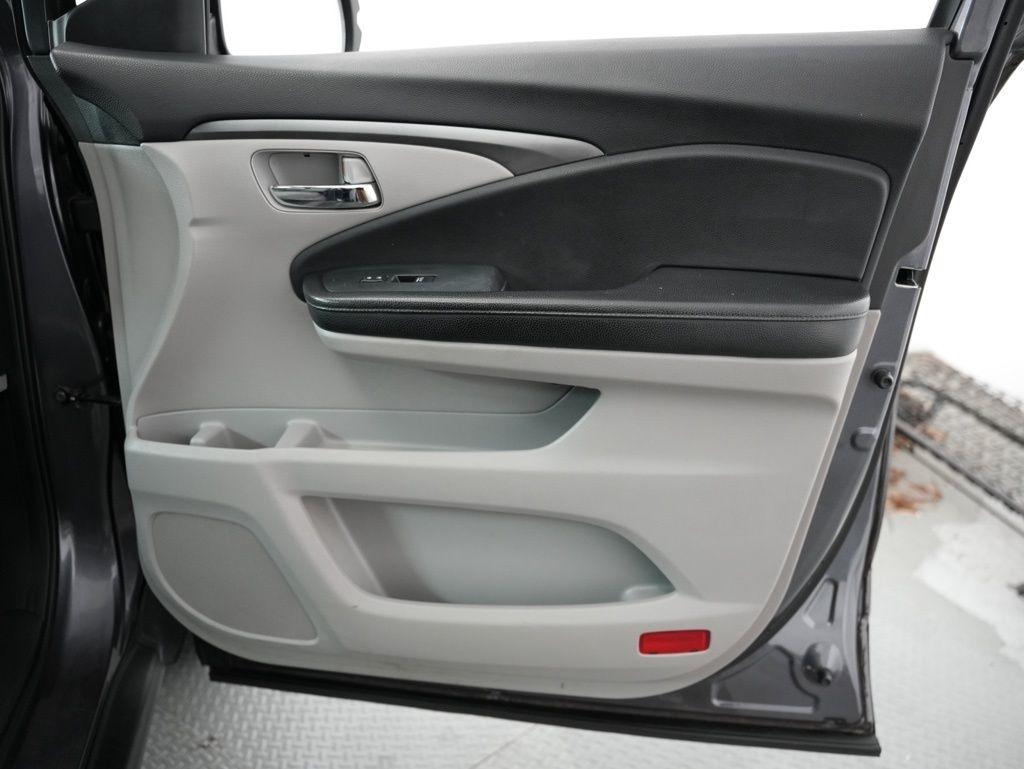 Honda Pilot AWD 4dr LX 2016