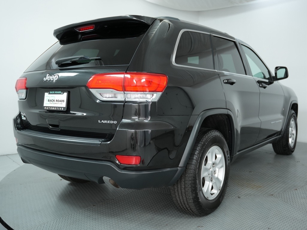 Jeep Grand Cherokee 4WD 4dr Laredo 2016