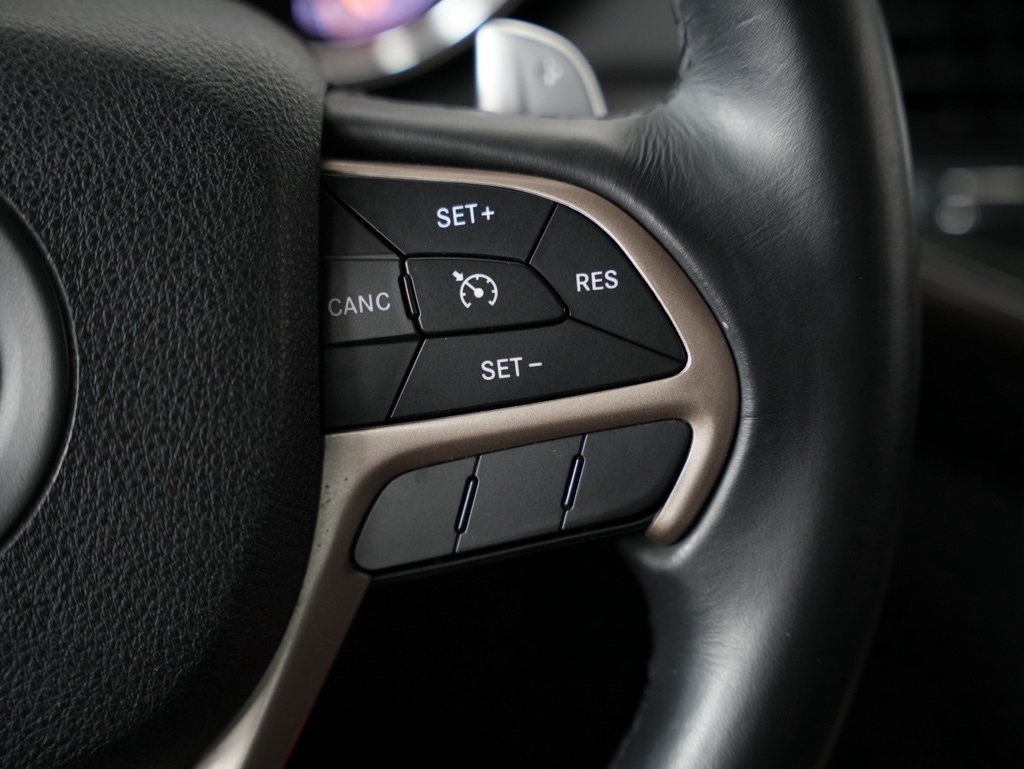 Jeep Grand Cherokee 4WD 4dr Laredo 2016