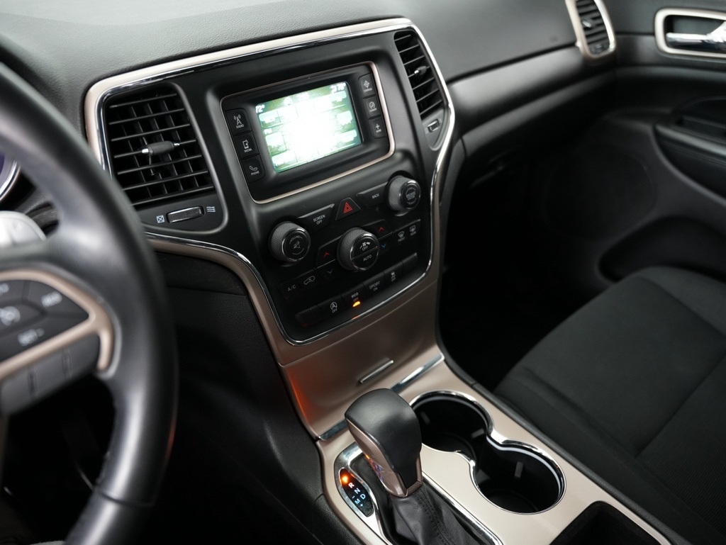 Jeep Grand Cherokee 4WD 4dr Laredo 2016