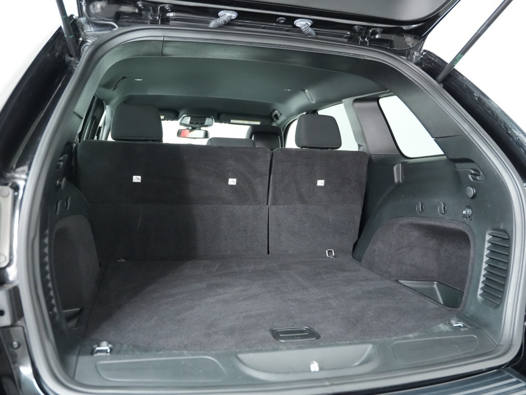 Jeep Grand Cherokee 4WD 4dr Laredo 2016