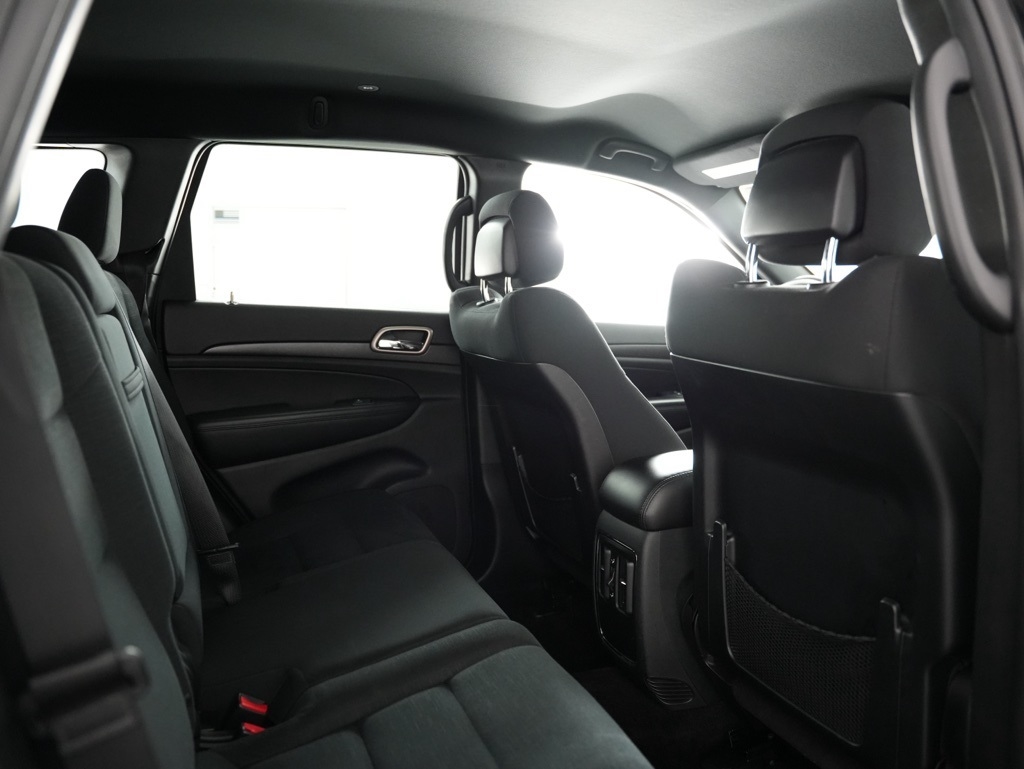 Jeep Grand Cherokee 4WD 4dr Laredo 2016