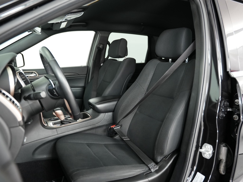 Jeep Grand Cherokee 4WD 4dr Laredo 2016