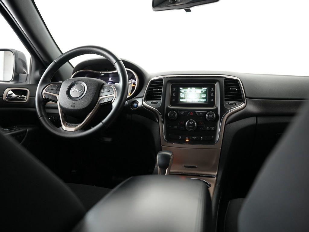 Jeep Grand Cherokee 4WD 4dr Laredo 2016