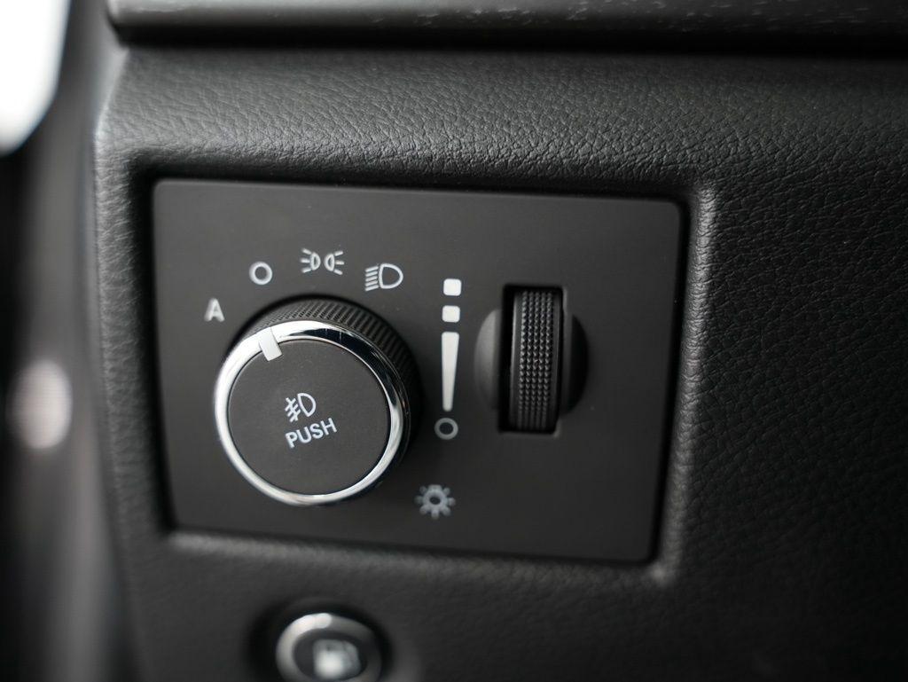 Jeep Grand Cherokee 4WD 4dr Laredo 2016