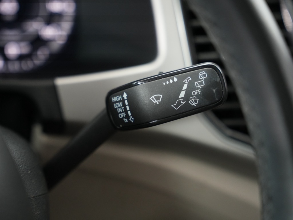 Volkswagen Atlas 3.6L V6 SEL R-Line FWD 2019