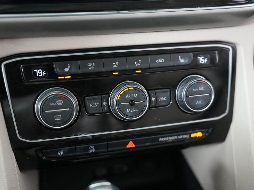 Volkswagen Atlas 3.6L V6 SEL R-Line FWD 2019