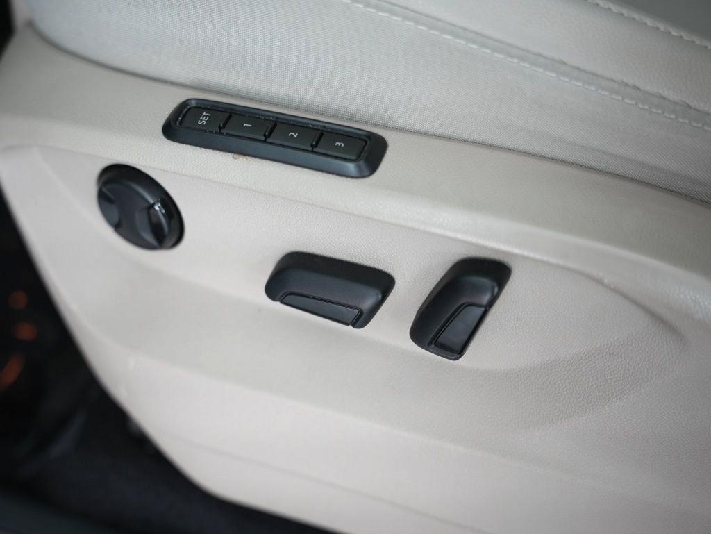 Volkswagen Atlas 3.6L V6 SEL R-Line FWD 2019