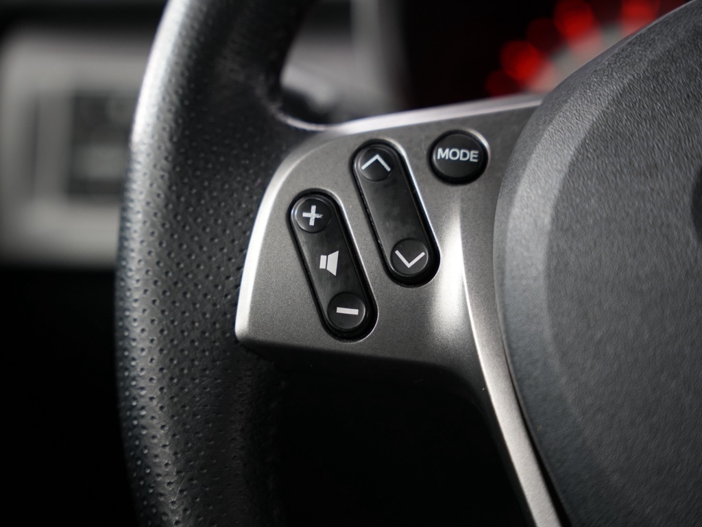 Scion tC 2dr HB Man (Natl) 2015