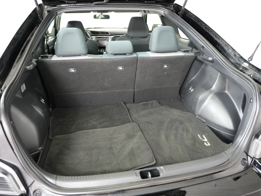 Scion tC 2dr HB Man (Natl) 2015