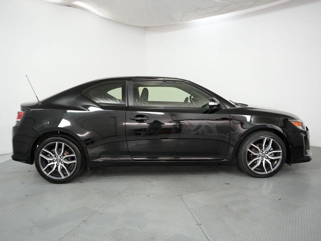 Scion tC 2dr HB Man (Natl) 2015
