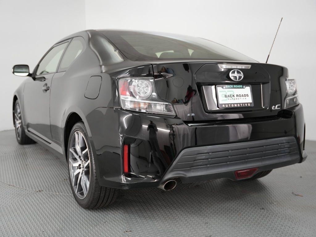 Scion tC 2dr HB Man (Natl) 2015