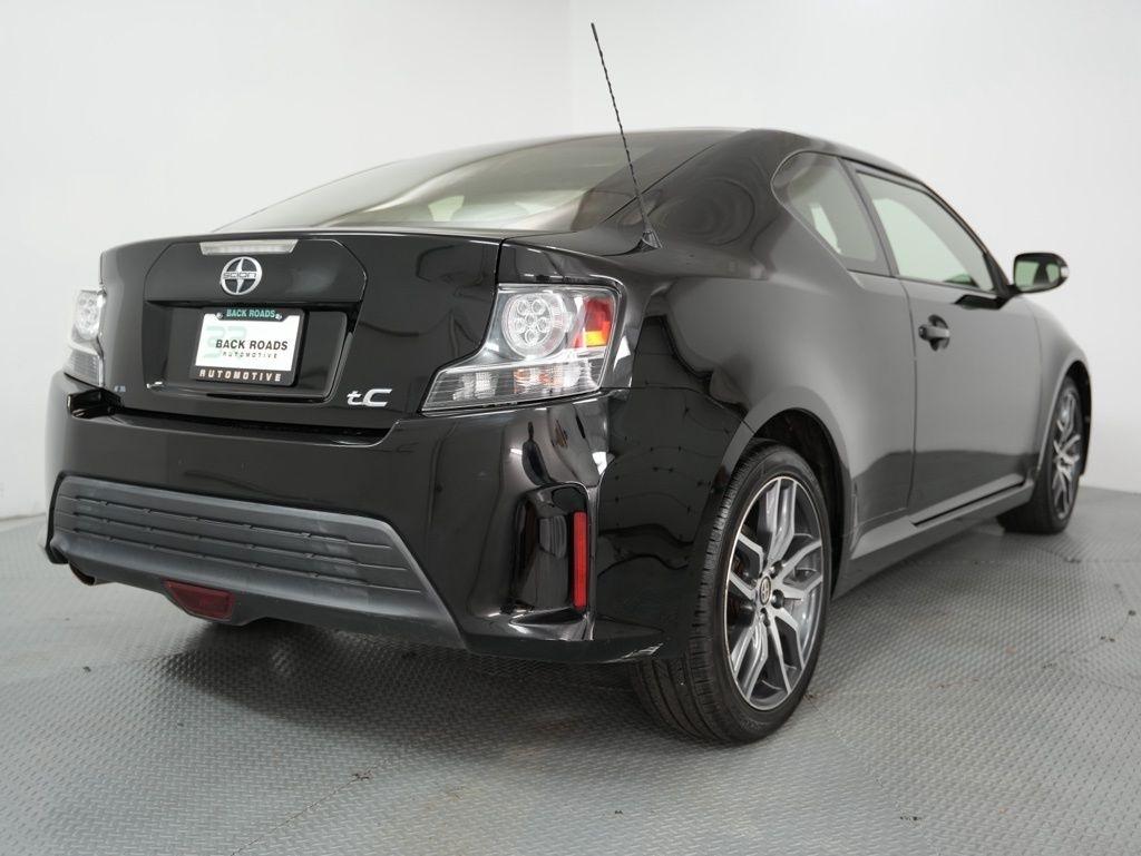 Scion tC 2dr HB Man (Natl) 2015