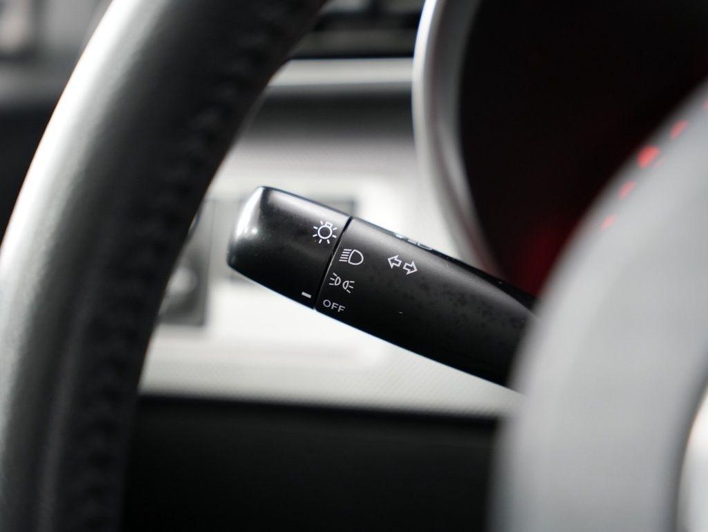 Scion tC 2dr HB Man (Natl) 2015