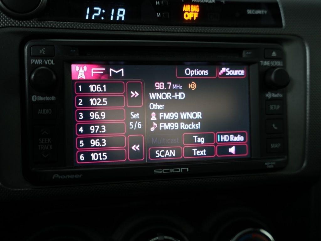 Scion tC 2dr HB Man (Natl) 2015