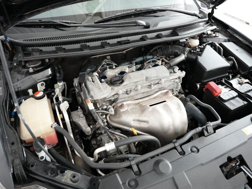 Scion tC 2dr HB Man (Natl) 2015