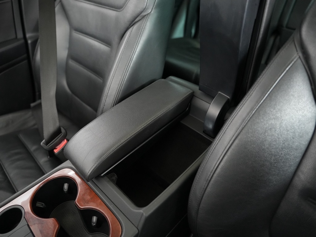 Volkswagen Touareg 4dr VR6 Sport w/Nav 2013