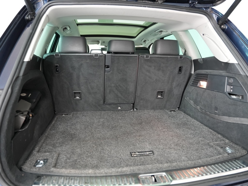 Volkswagen Touareg 4dr VR6 Sport w/Nav 2013