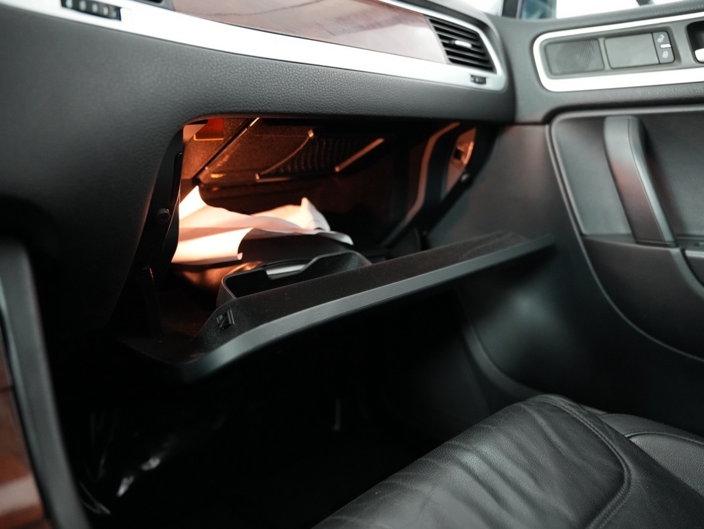 Volkswagen Touareg 4dr VR6 Sport w/Nav 2013