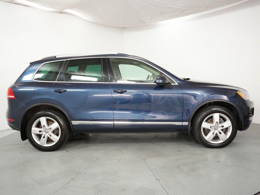 Volkswagen Touareg 4dr VR6 Sport w/Nav 2013