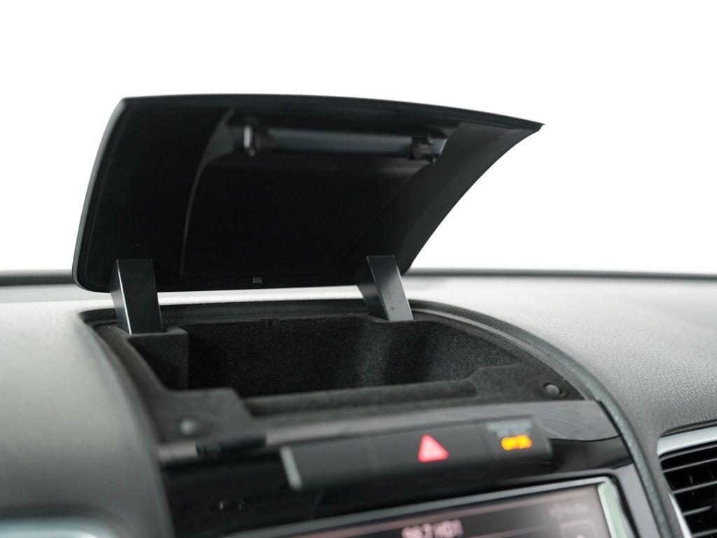 Volkswagen Touareg 4dr VR6 Sport w/Nav 2013