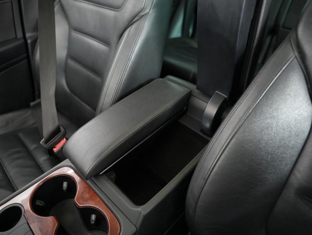 Volkswagen Touareg 4dr VR6 Sport w/Nav 2013