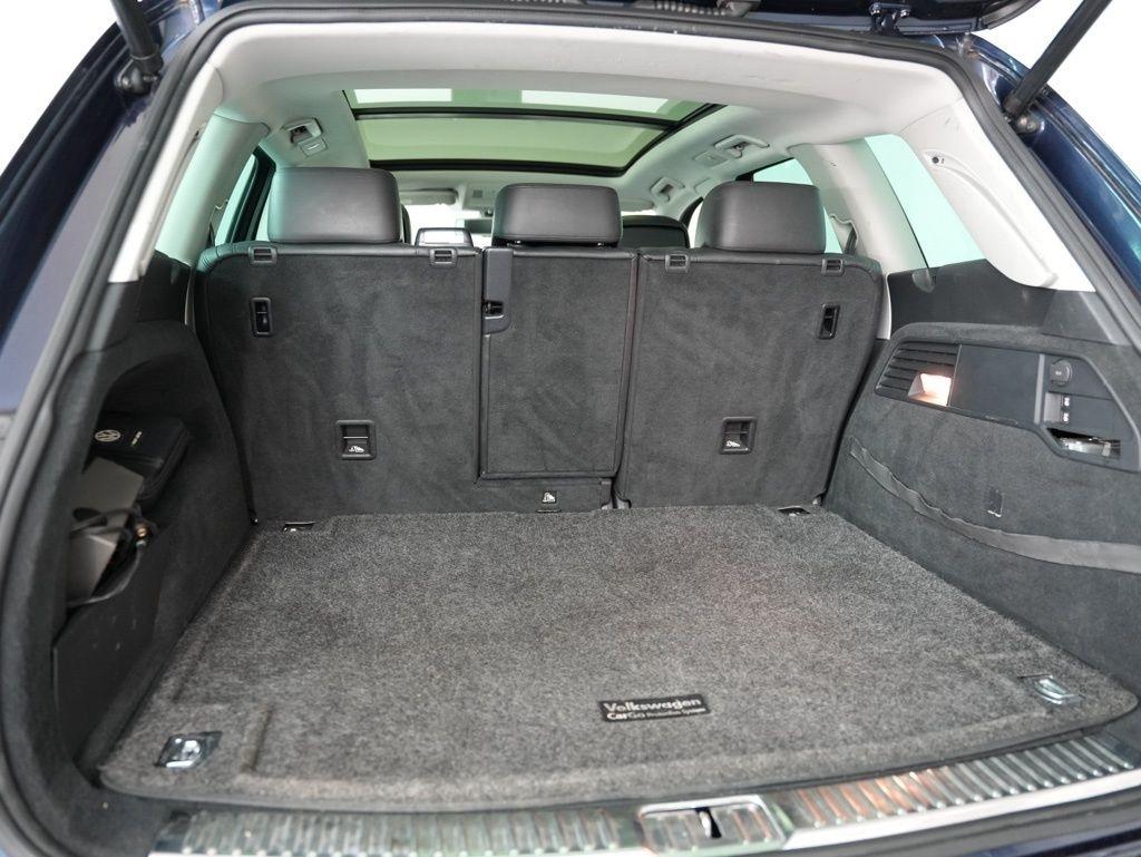 Volkswagen Touareg 4dr VR6 Sport w/Nav 2013