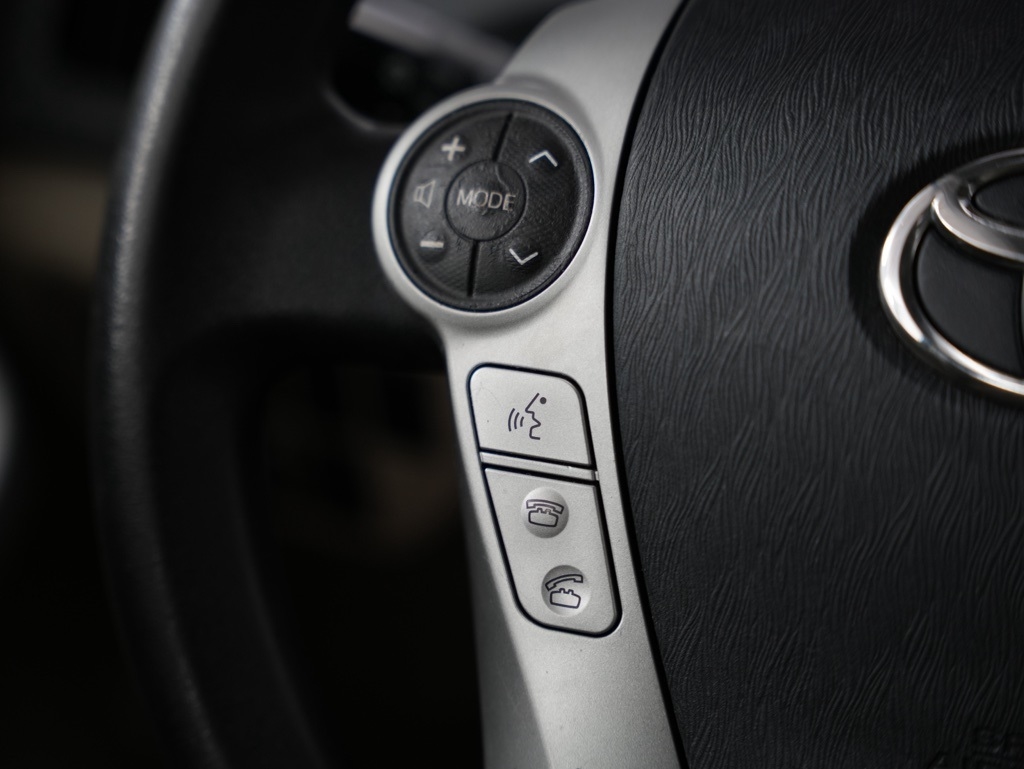 Toyota Prius 5dr HB Three (Natl) 2012