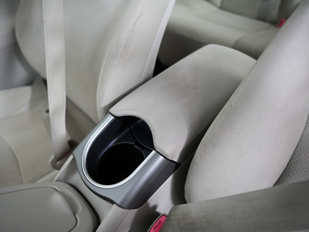 Toyota Prius 5dr HB Three (Natl) 2012