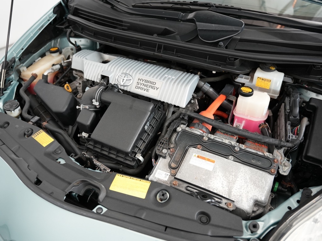 Toyota Prius 5dr HB Three (Natl) 2012