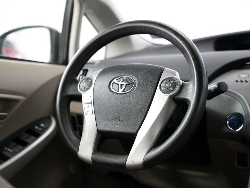 Toyota Prius 5dr HB Three (Natl) 2012