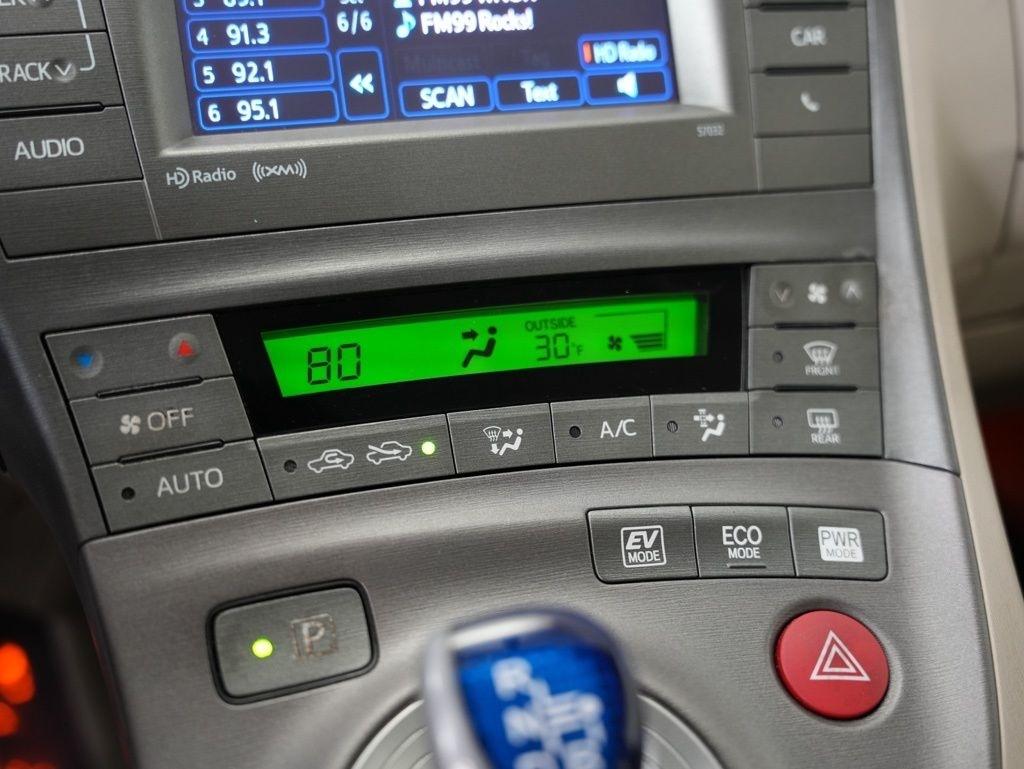 Toyota Prius 5dr HB Three (Natl) 2012