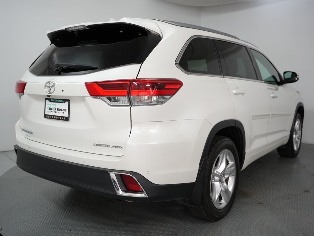 Toyota Highlander Limited V6 AWD (Natl) 2019